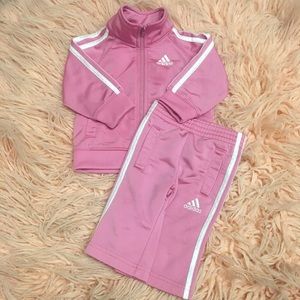 Adidas 💕💕 pink tracksuit set